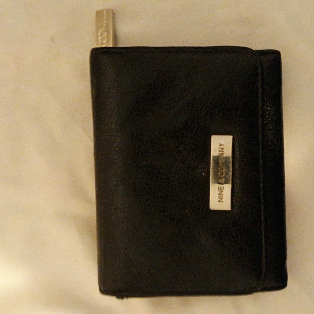 Nine & company black leather wallet